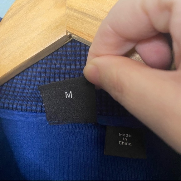 Hugo Boss Blue Button Up Pullover Top Men's Size M - Picture 4 of 6